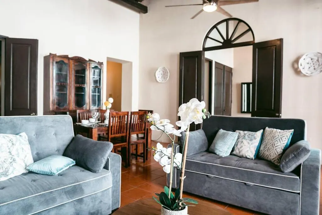 Colonial Style Apt Located In Great Location Osj Apartment San Juan