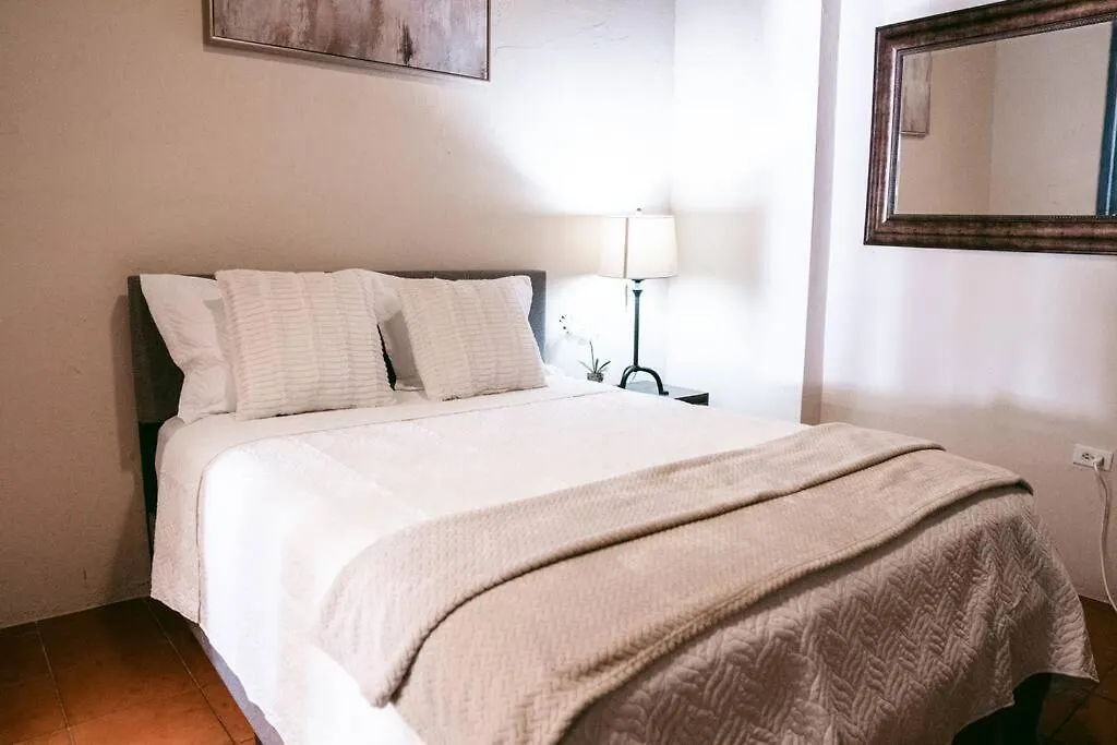 Colonial Style Apt Located In Great Location Osj Apartment San Juan