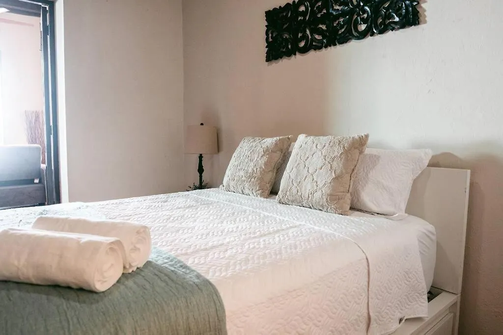 Colonial Style Apt Located In Great Location Osj Apartment San Juan